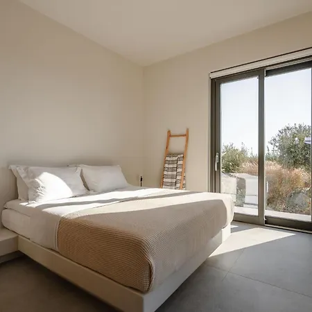 Jardino, Plaka Naxos