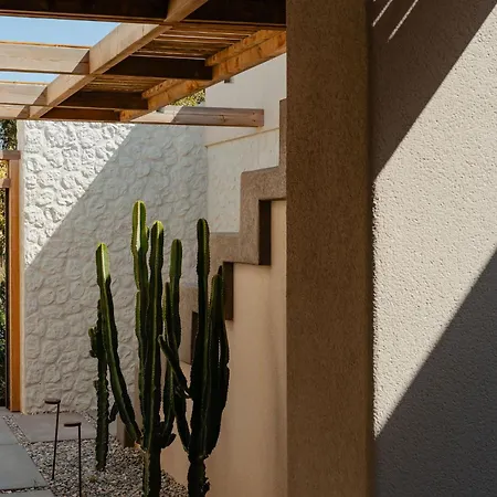 Jardino, Plaka Naxos فيلة Agia Anna (Naxos)