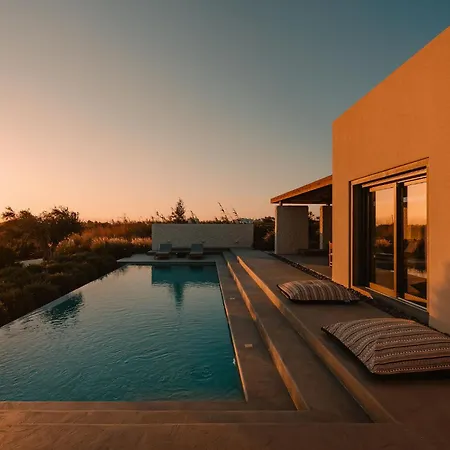 Jardino, Plaka Naxos