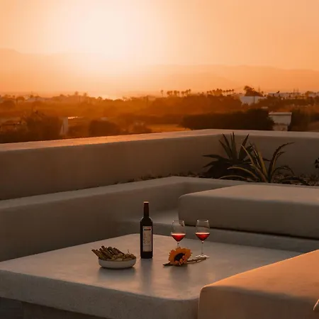 فيلة Jardino, Plaka Naxos