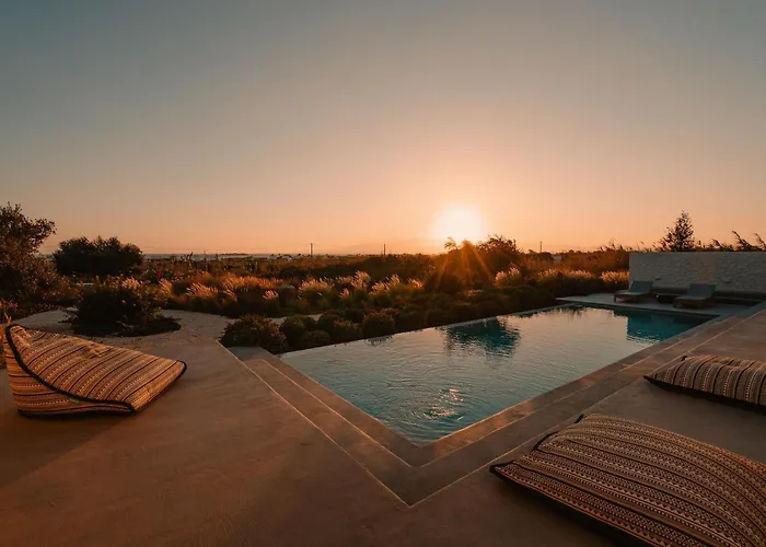 Jardino, Plaka Naxos *