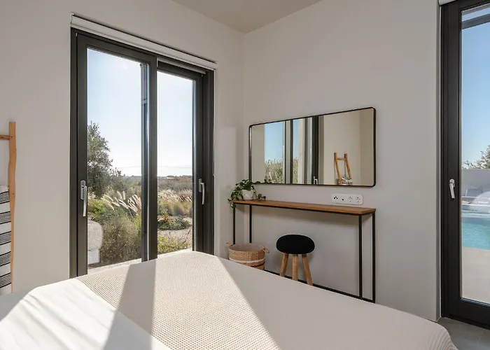 Jardino, Plaka Naxos