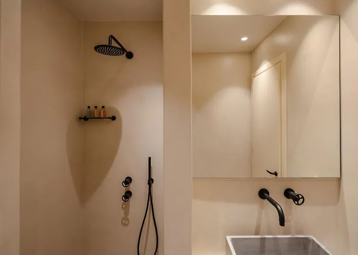 Jardino, Plaka Naxos *