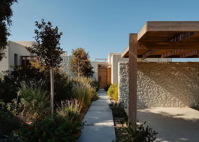 Jardino, Plaka Naxos * Agia Anna (Naxos)